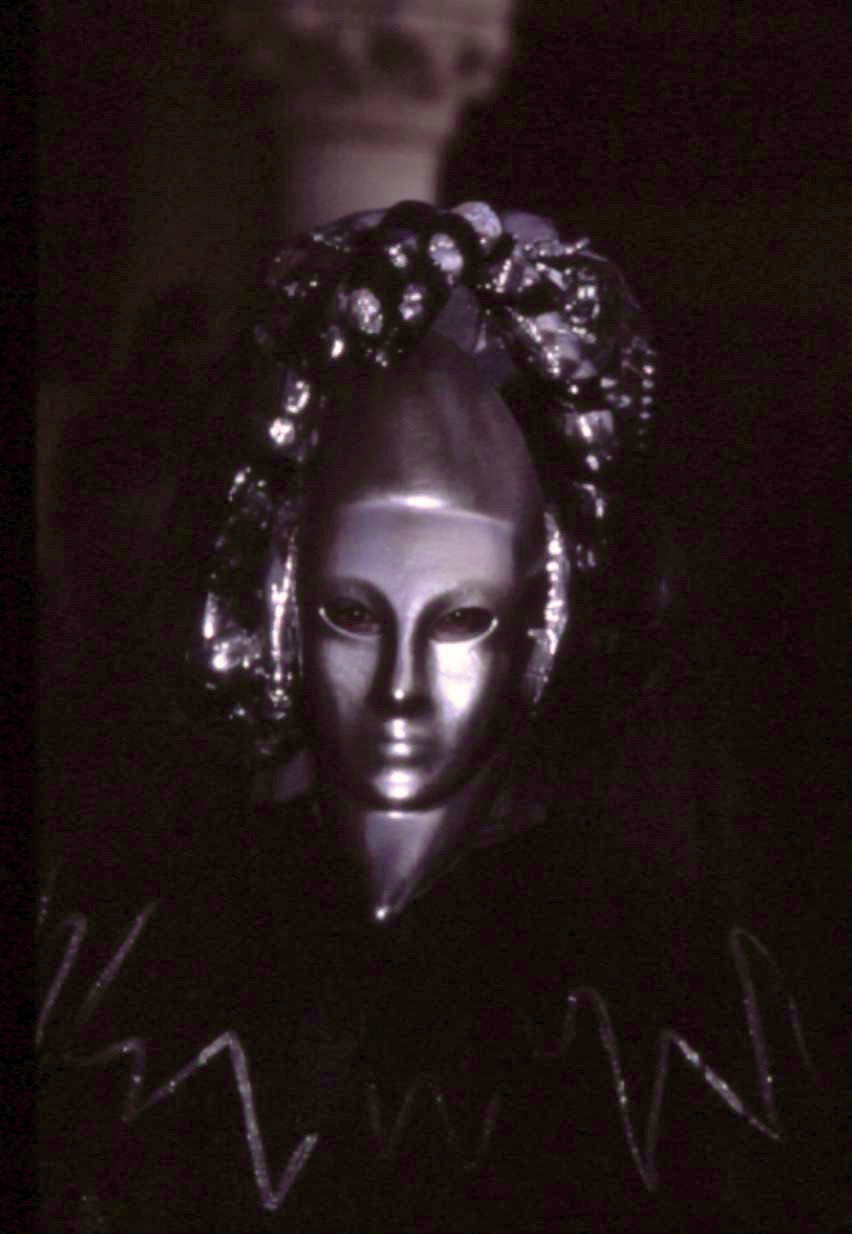 m077_retrato plateado